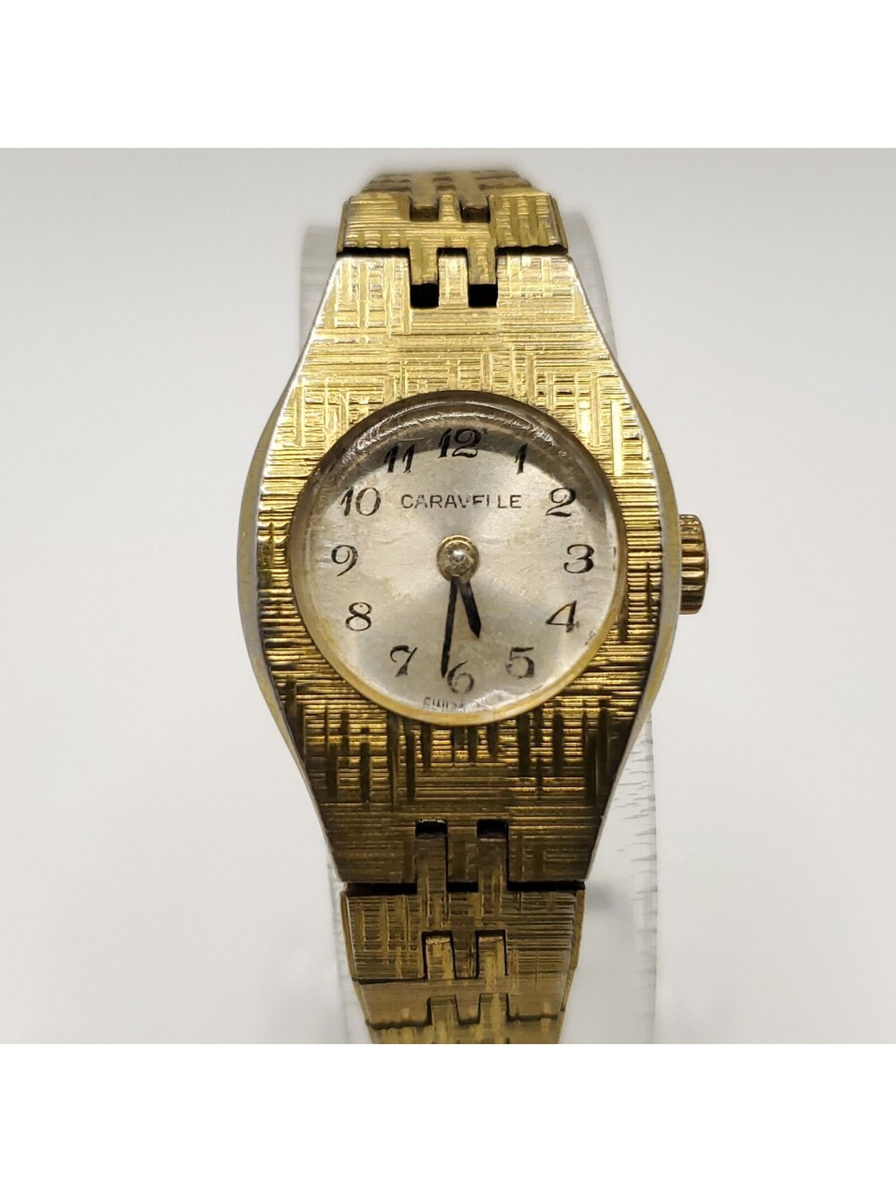 Vintage Caravelle Mechanical Womens Watch 18mm For Parts Or Repair